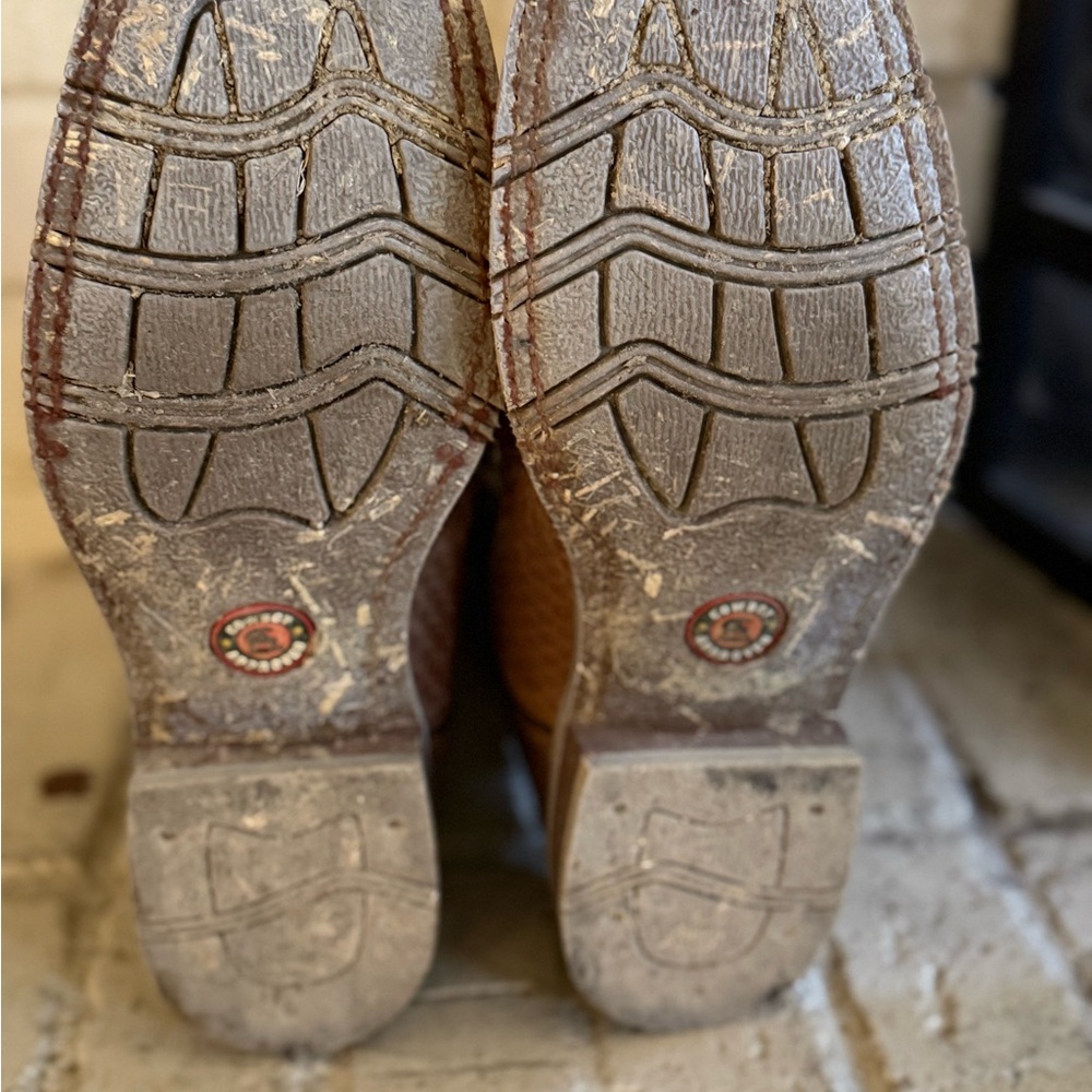 Laredo Tan and Black Western Boots - Picture 4 of 6